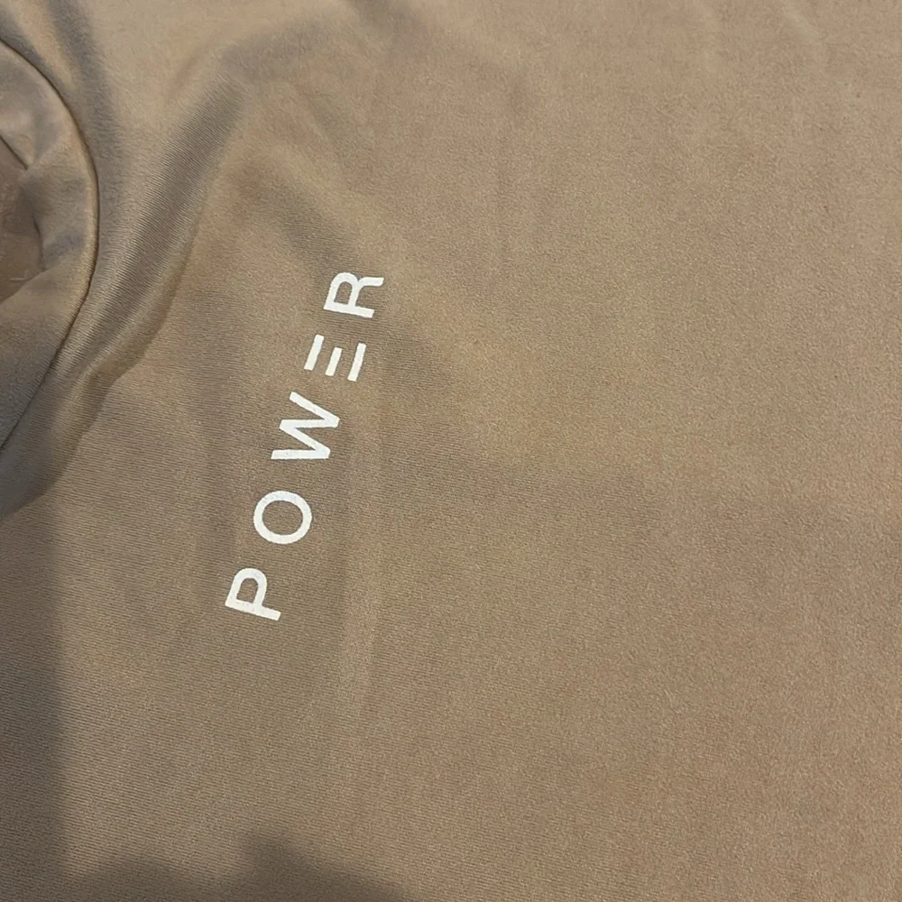 Yoga/workout shirt - Picture 3 of 6